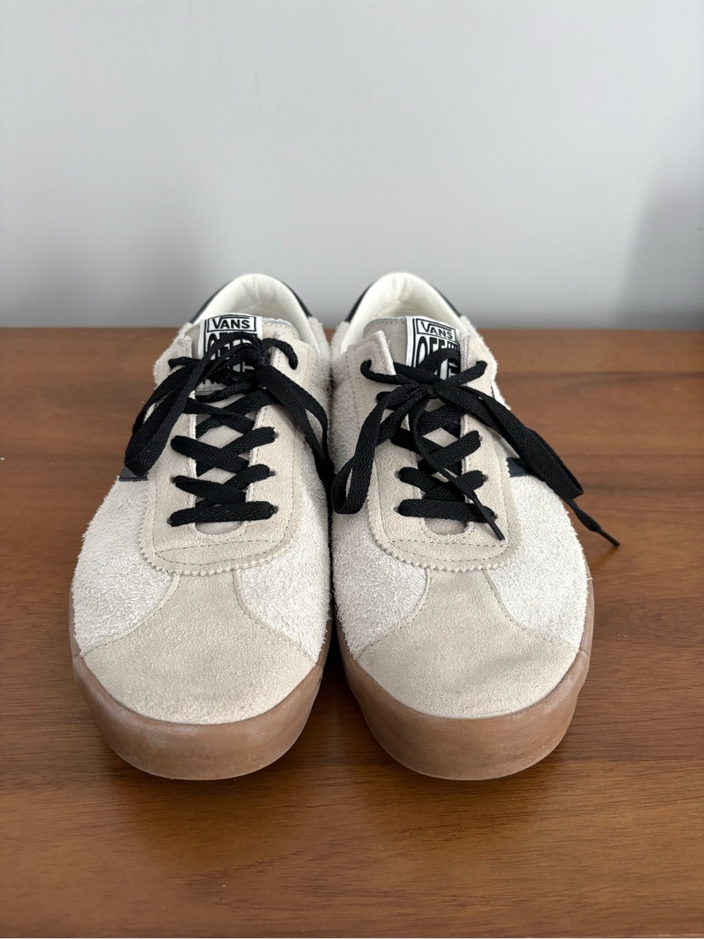 Vans Sport Low Men’s Cream Suede Low-Top Sneakers with Black Laces